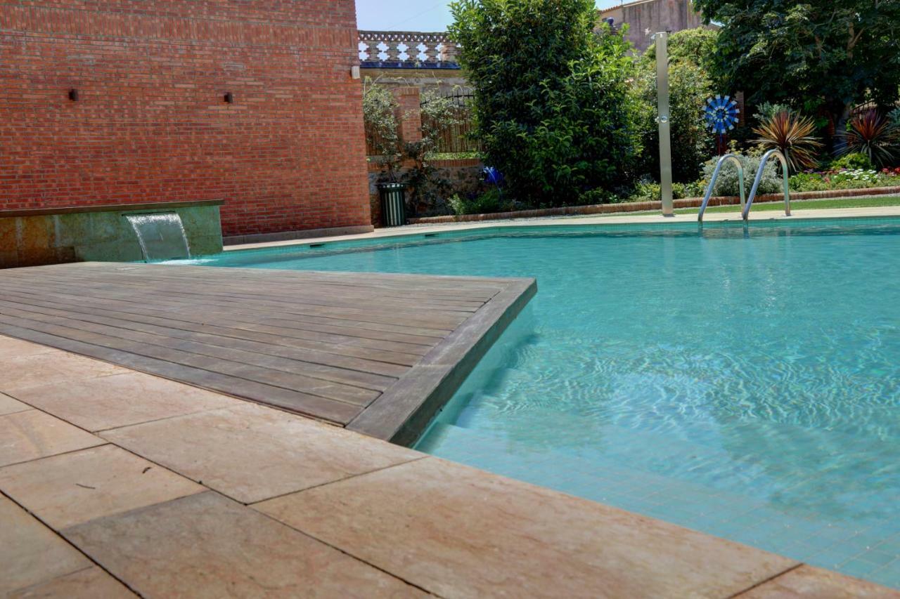 Apartaments Suites Sant Jordi Montbrió del Camp Eksteriør billede